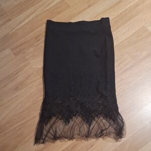 Chic Black Lace Pencil Skirt